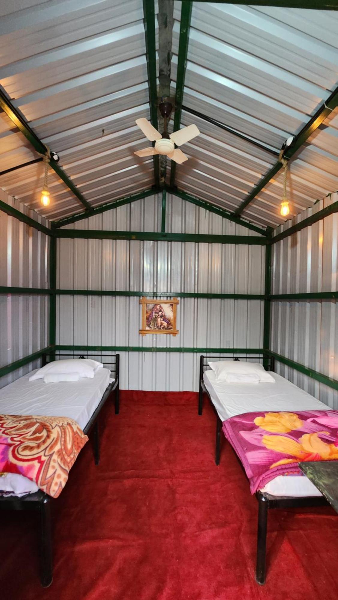 Junglee Nest Holiday Home & Huts Mahābaleshwar Стая снимка