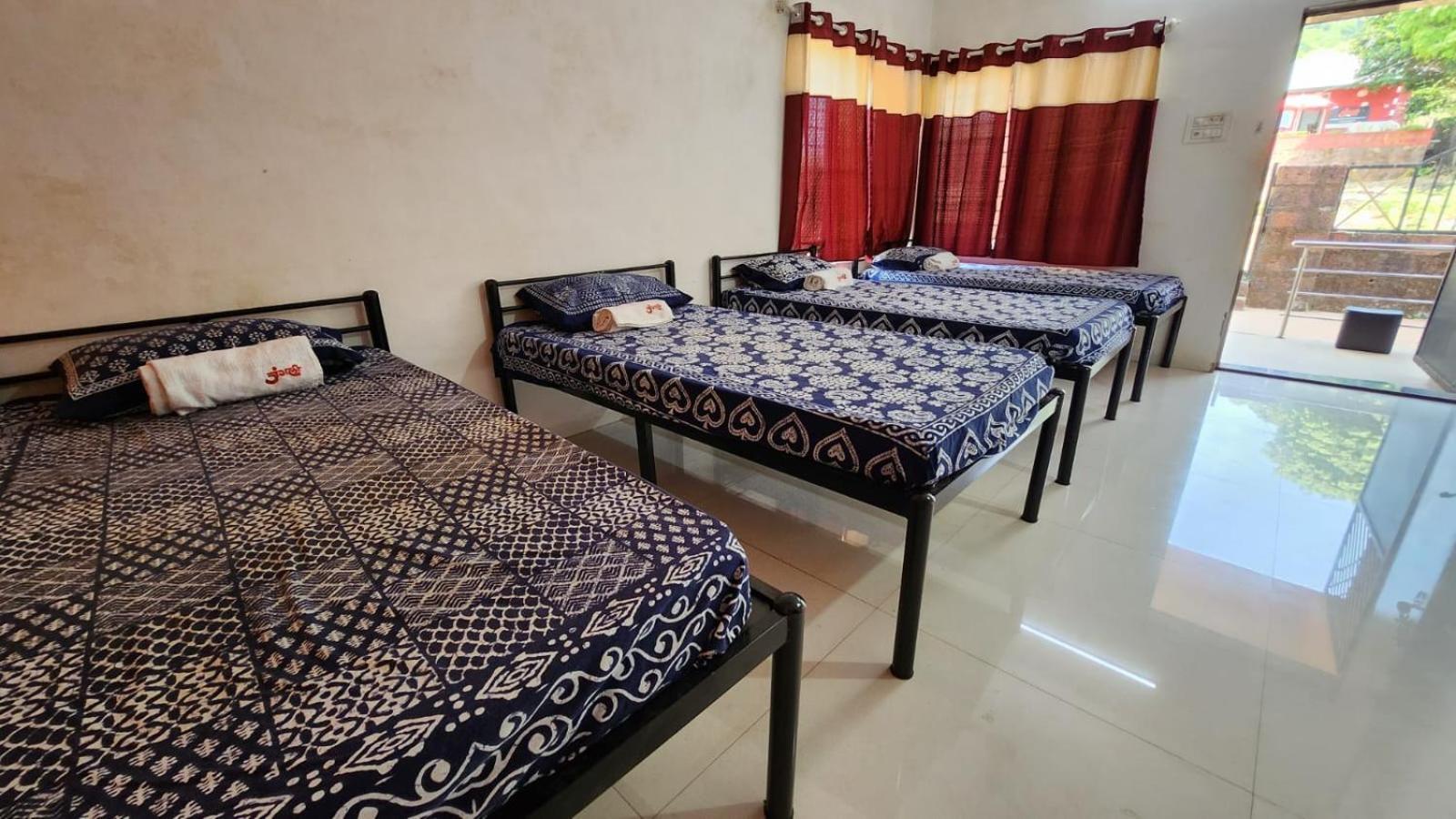 Junglee Nest Holiday Home & Huts Mahābaleshwar Екстериор снимка